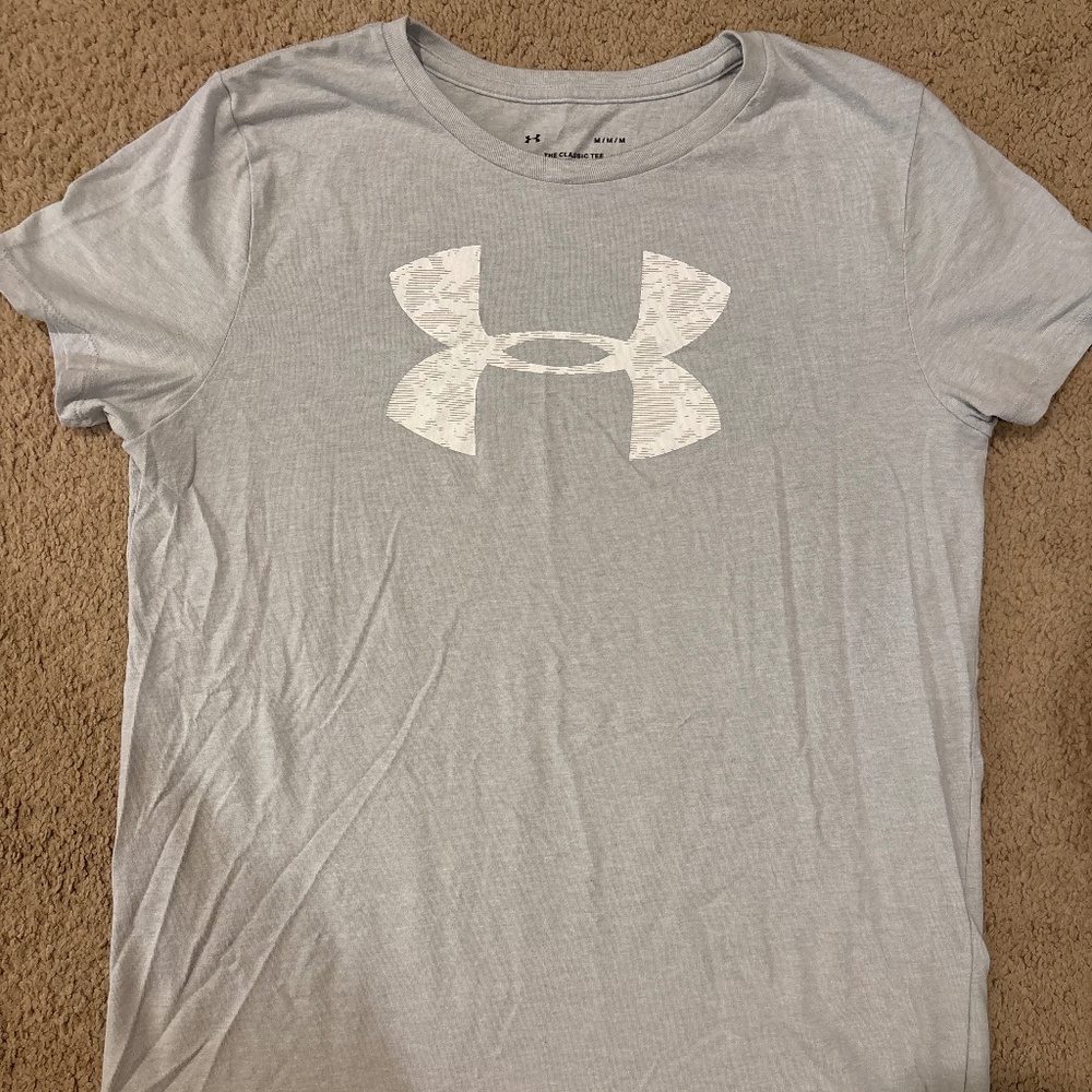 Women’s UnderArmour TShirt